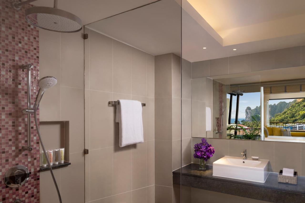 AVANI Sea View Room