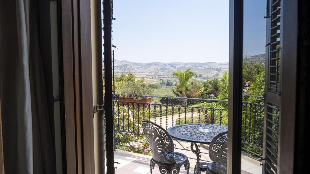 Superior Double or Twin Room with Terrace