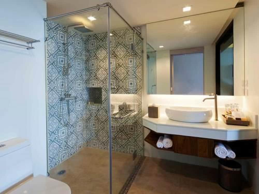 Chambre Lit King-Size de Luxe - Non-Fumeurs - Vue sur Mer