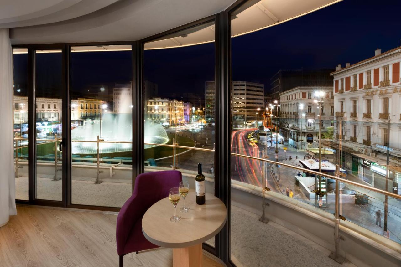 Corner Suite Fountain View
