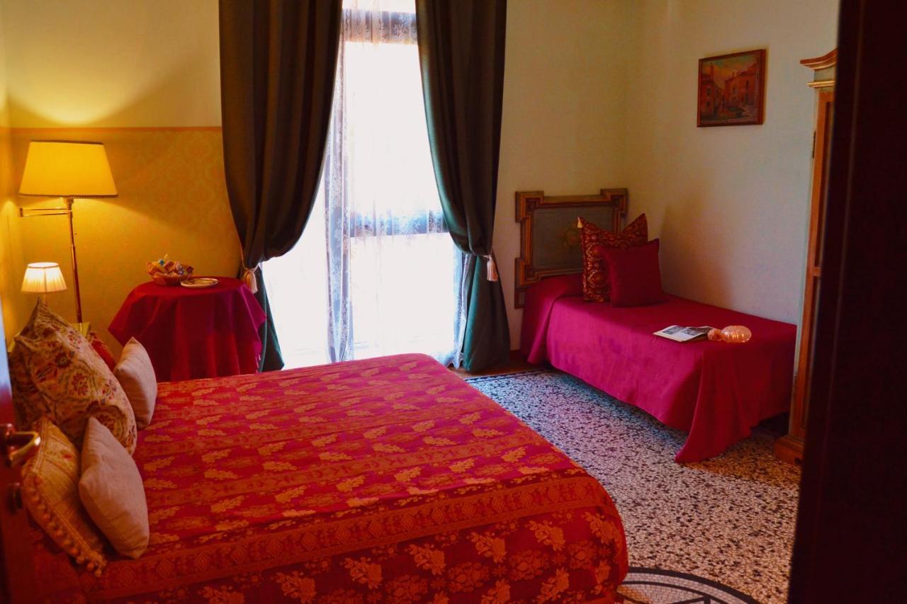 Triple Room with Shared Bathroom