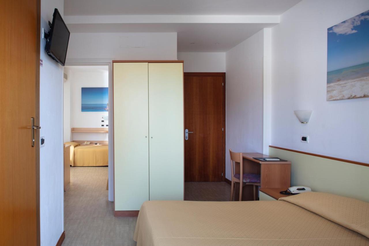 Familienzimmer mit Gemeinschaftsbad