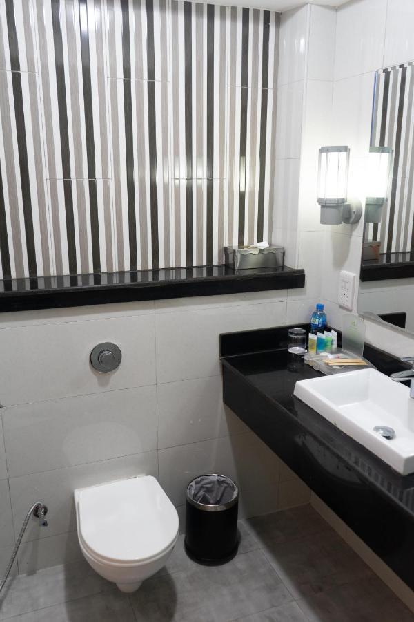 Premium Twin Room with Lounge Access