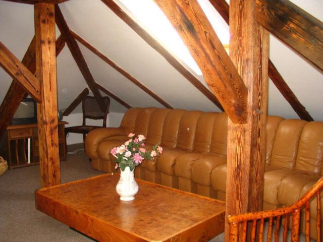 Suite 2-Kamar Tidur