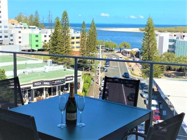 Luxury One Bedroom Ocean View Apartment with Spa Bath