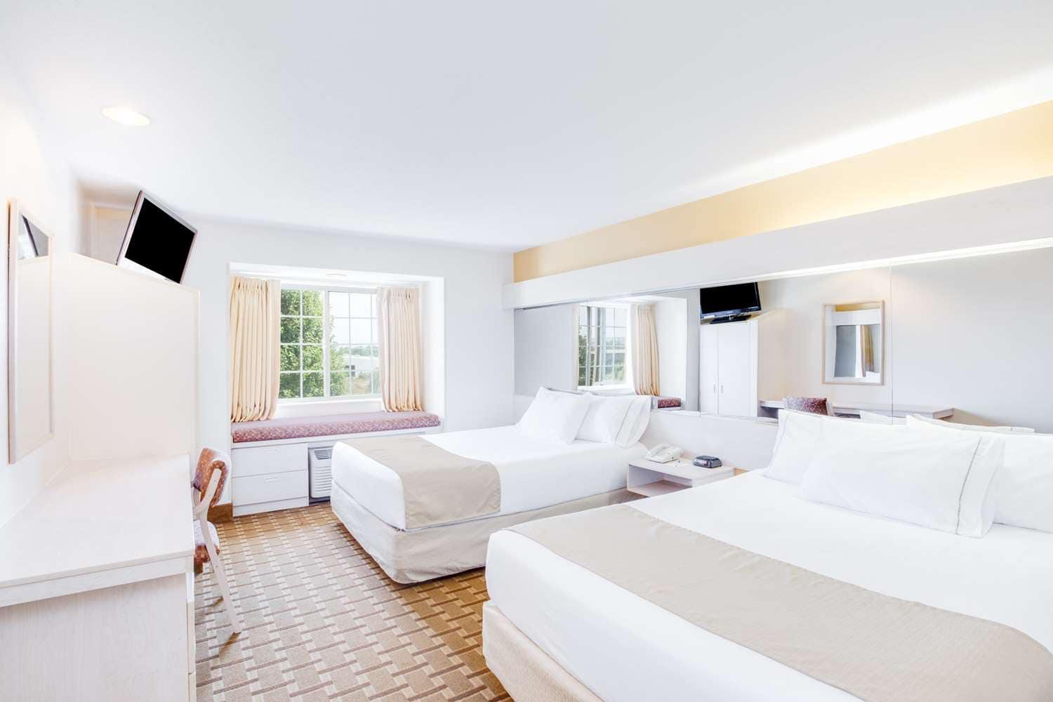 Queen Room with Two Queen Beds - Non-Smoking