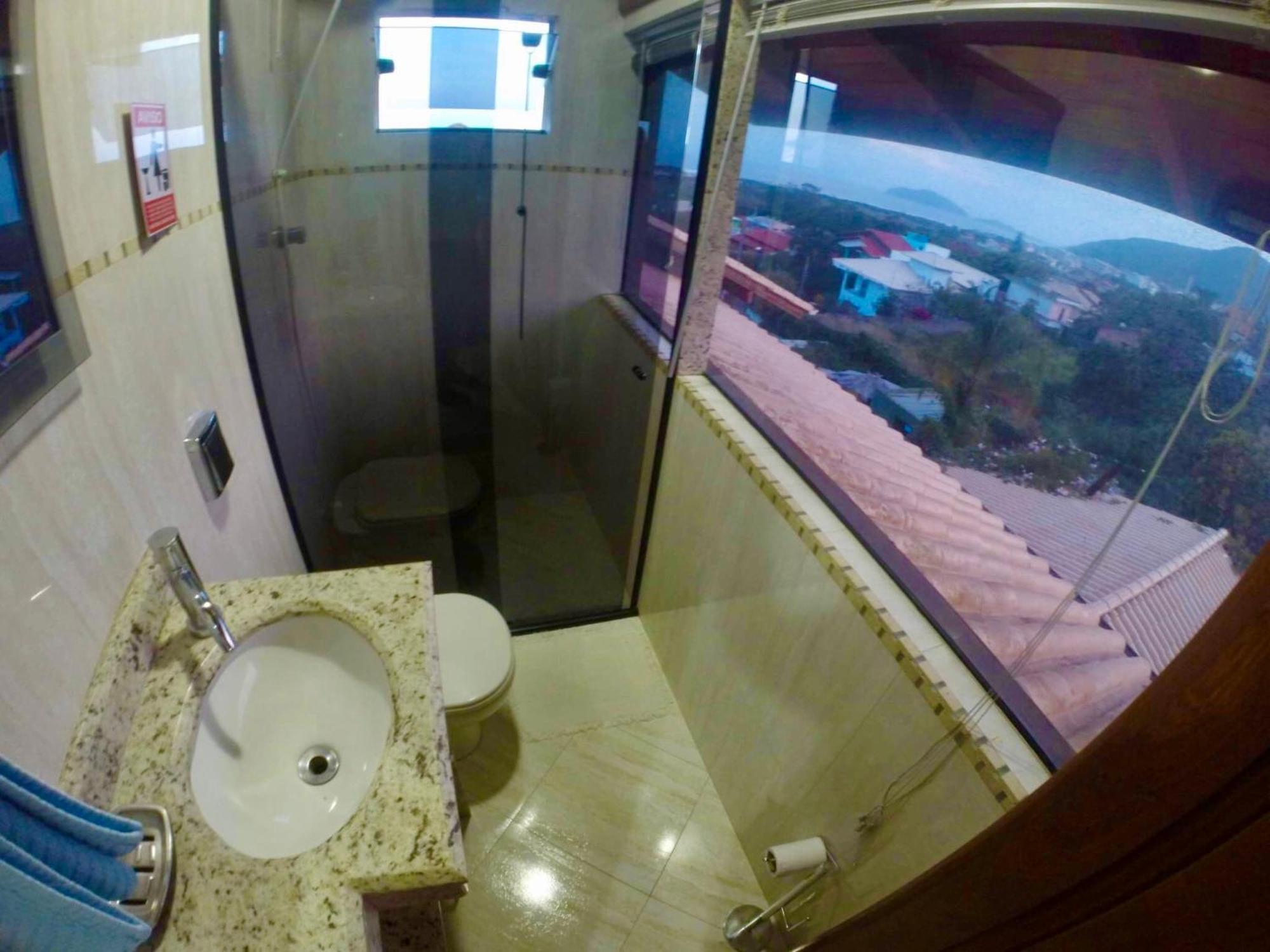 Suite con vistas al mar (2 adultos)