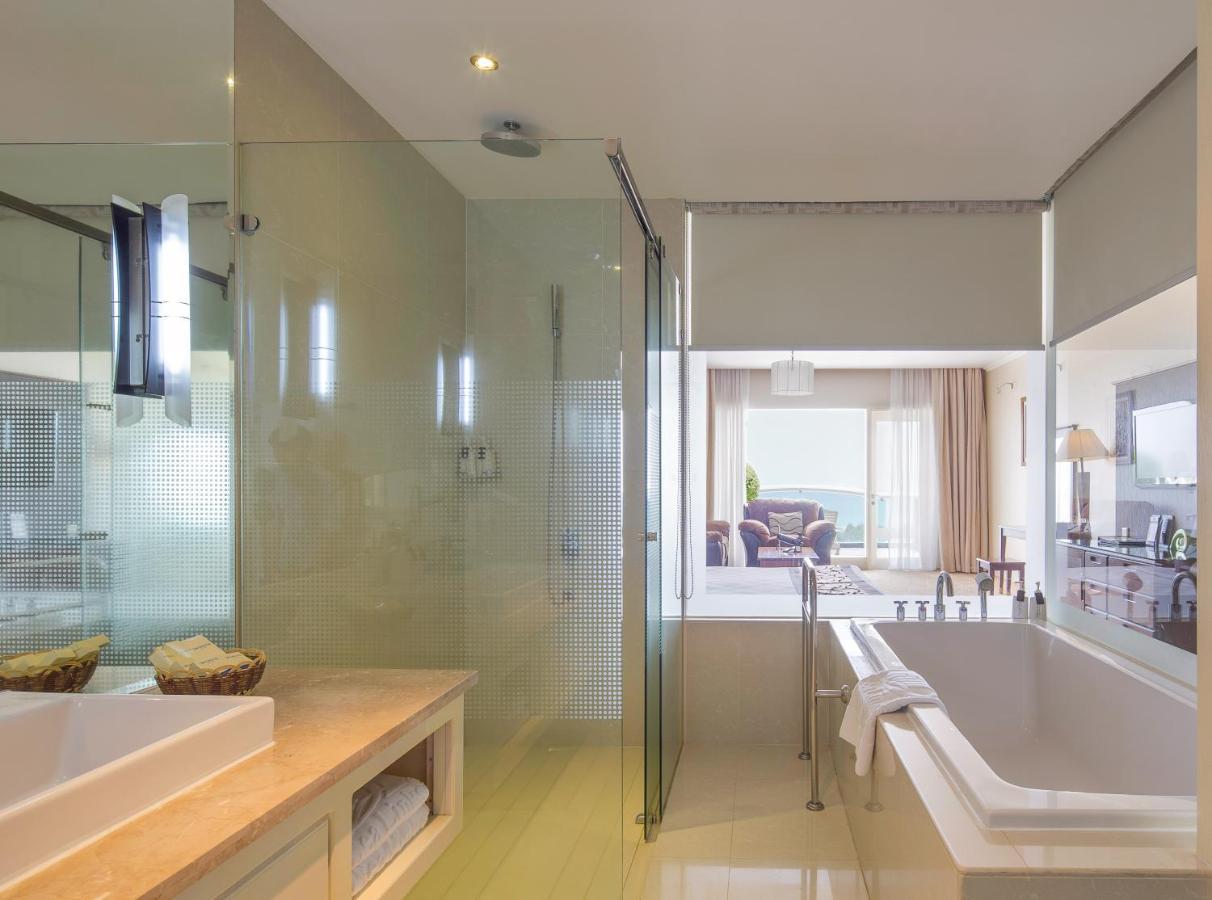 Deluxe Double or Twin Room with Sea View