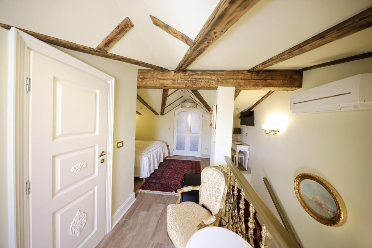 Deluxe Double or Twin Room Balcony