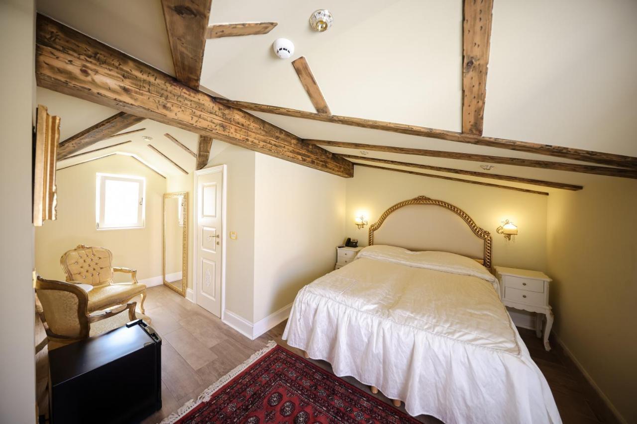 Deluxe Double or Twin Room Balcony