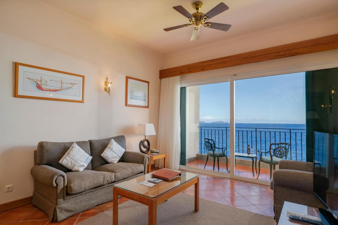 Suite Premium con vistas al mar y balcón