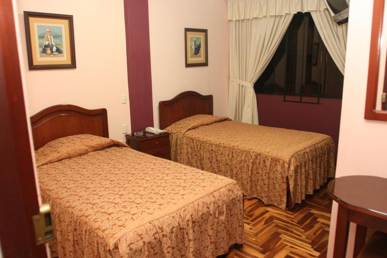 Standard Twin Room