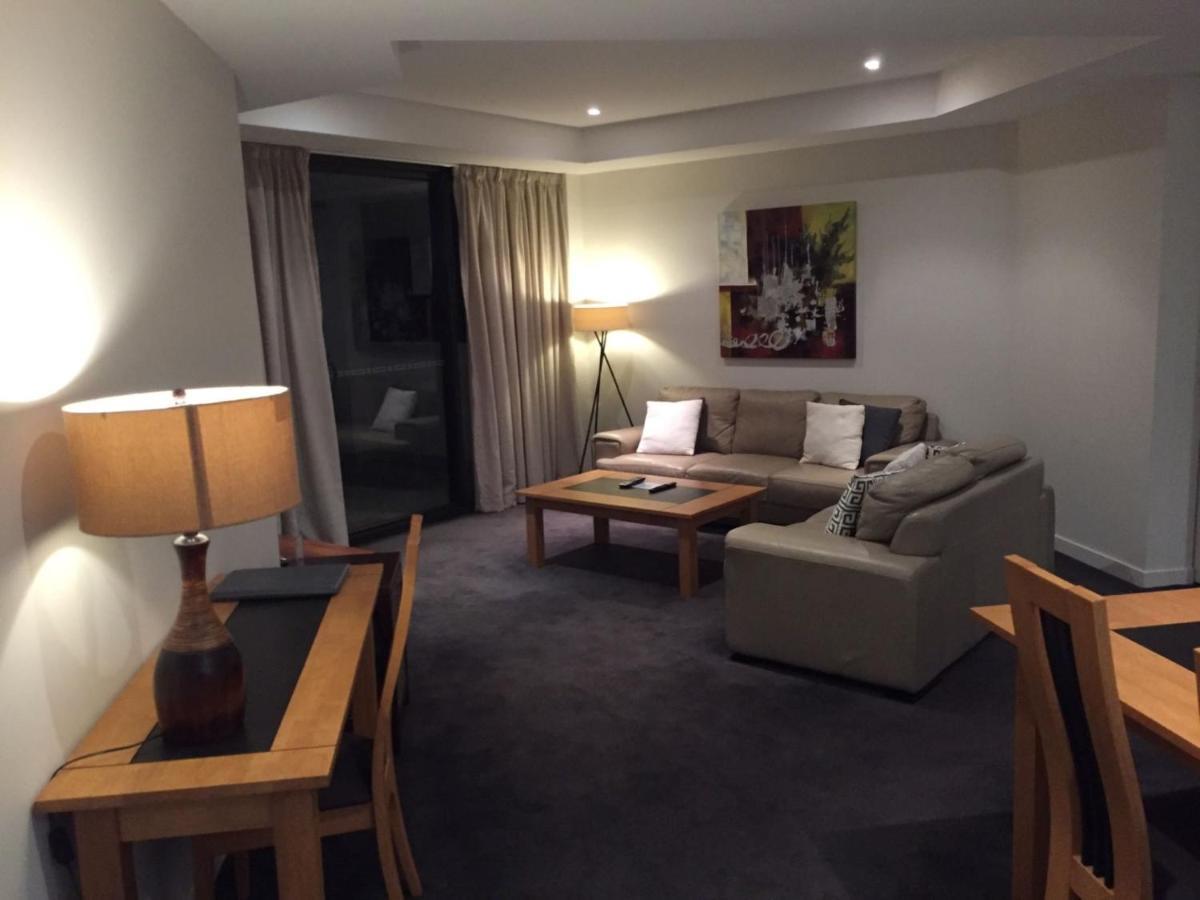 Two-Bedroom Apartment King Double Bed,1022311693:JPEG