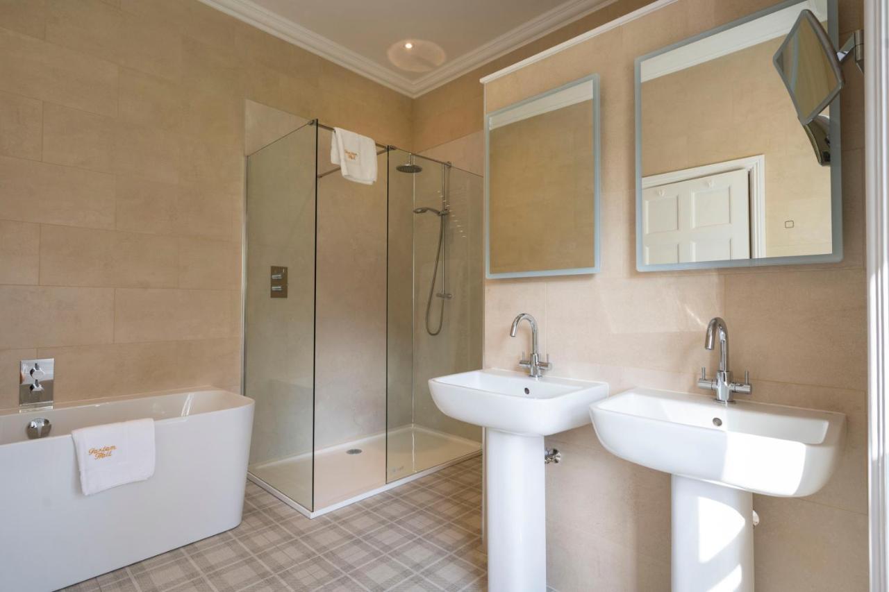 Deluxe Double Room with Garden View