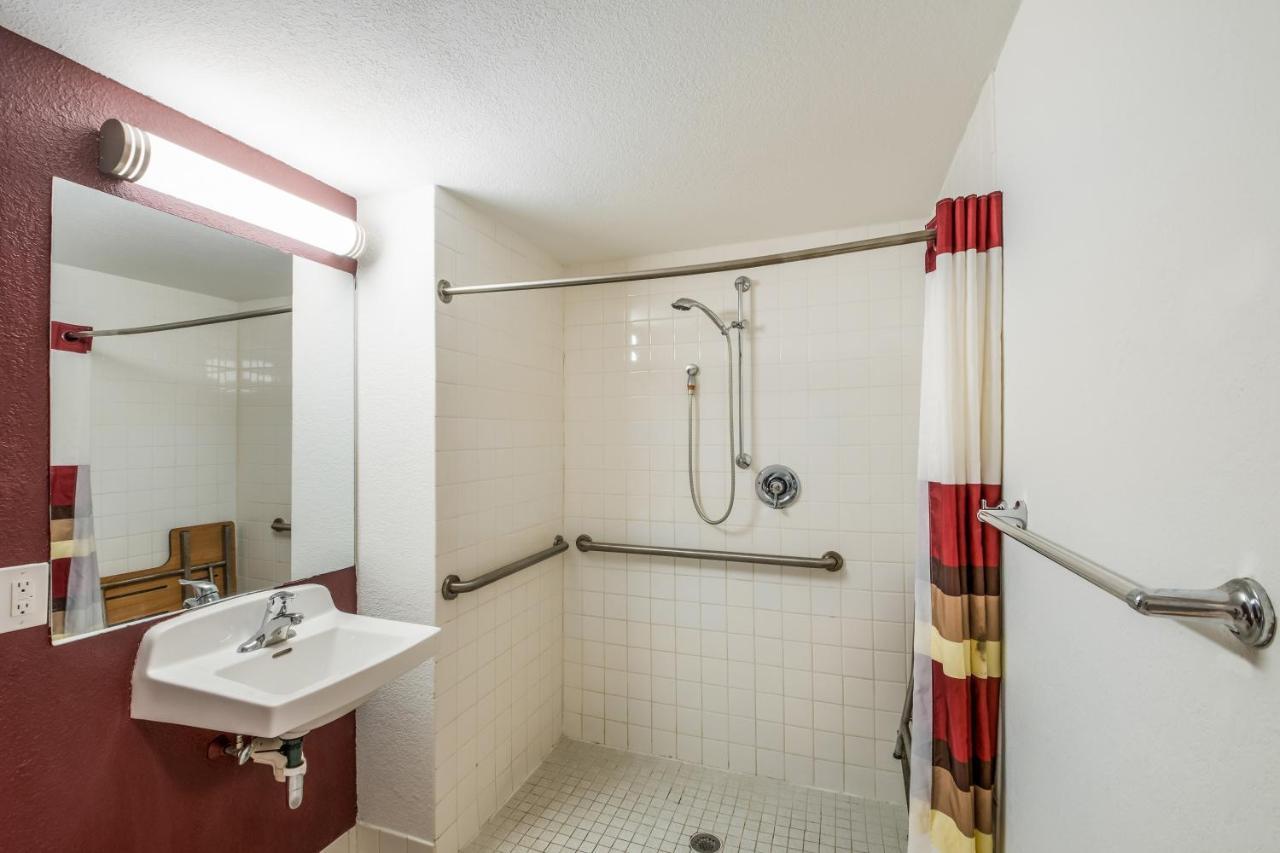 Queen Room Two Queen Beds – Disability Access – Non-Smoking,1024045027:JPEG