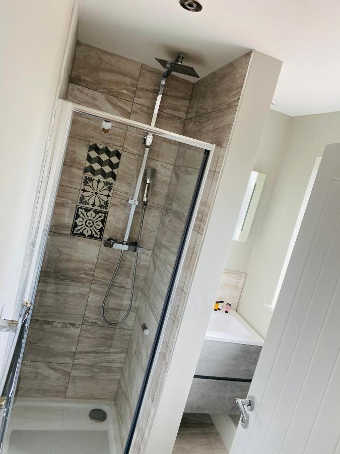 Double or Twin Room with Private Bathroom