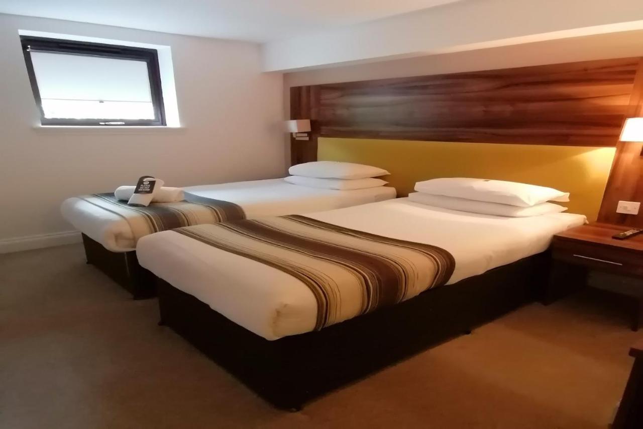 Twin Room with Shower