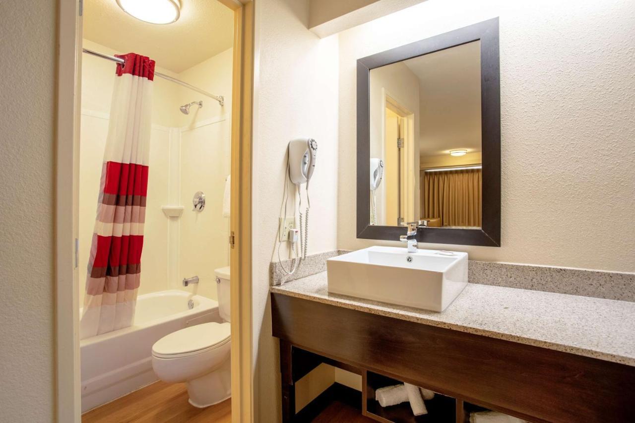 Standard Room with Two Double Beds Smoke Free