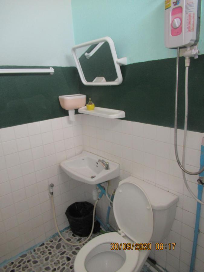 Queen Room with Shared Bathroom