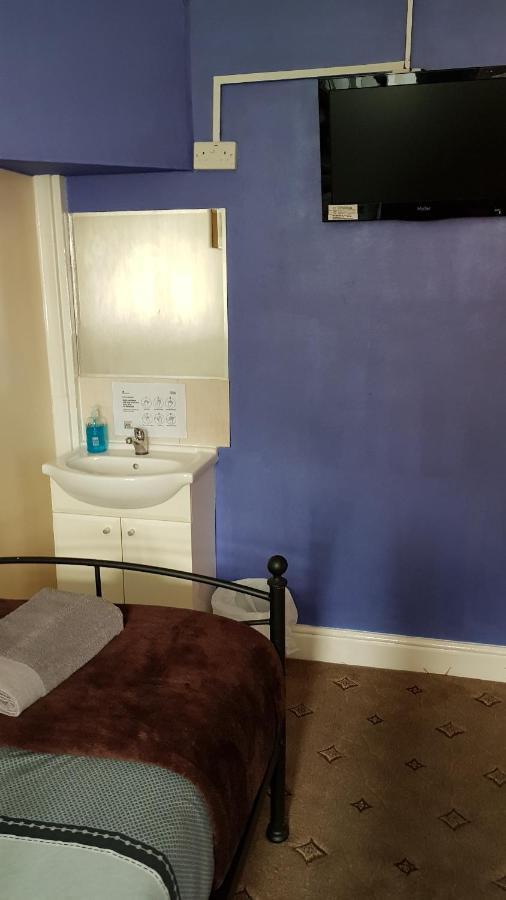 Triple Room with Shared Bathroom,1024919935:JPEG