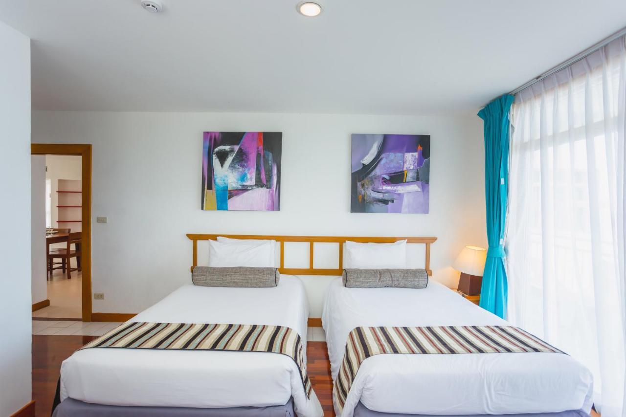 One-Bedroom Suite with Sea View