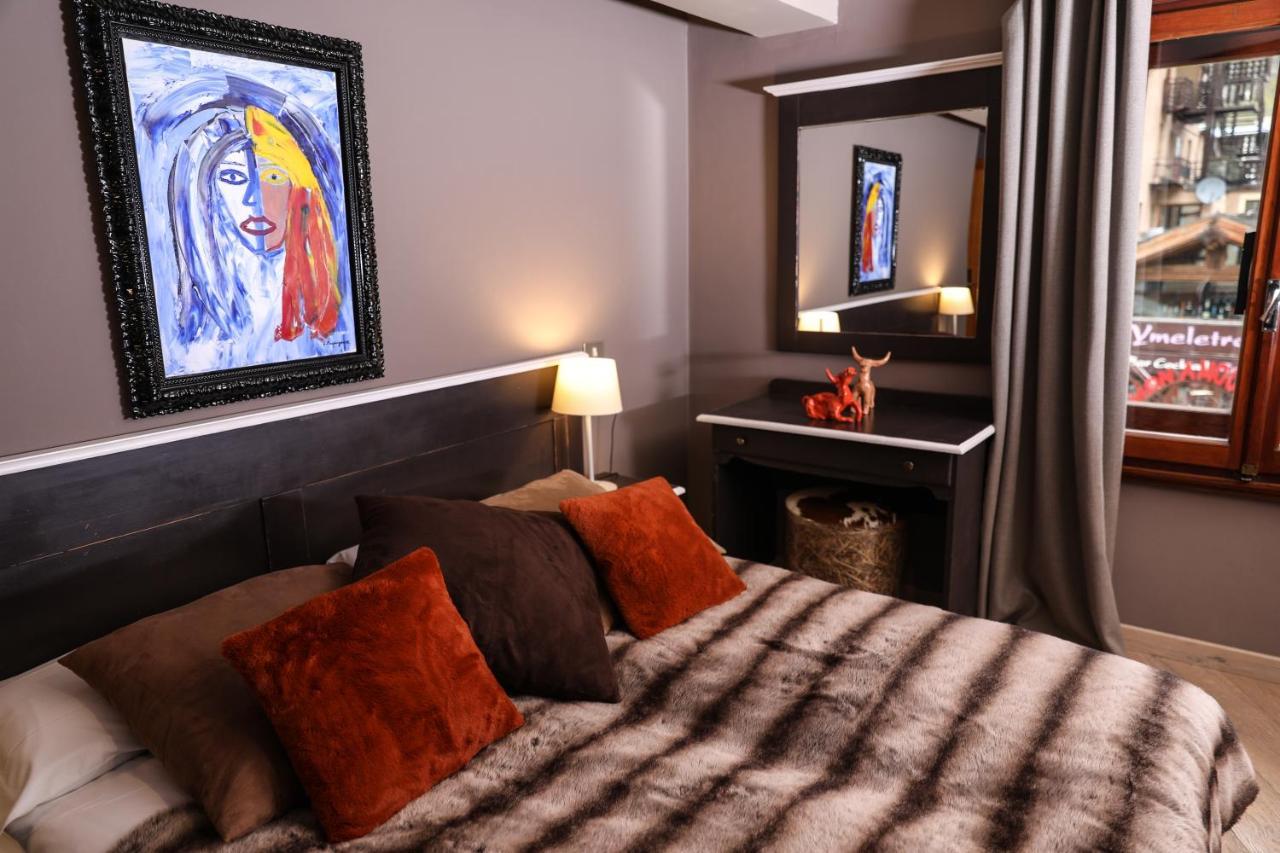 Double or Twin Room Mountain View