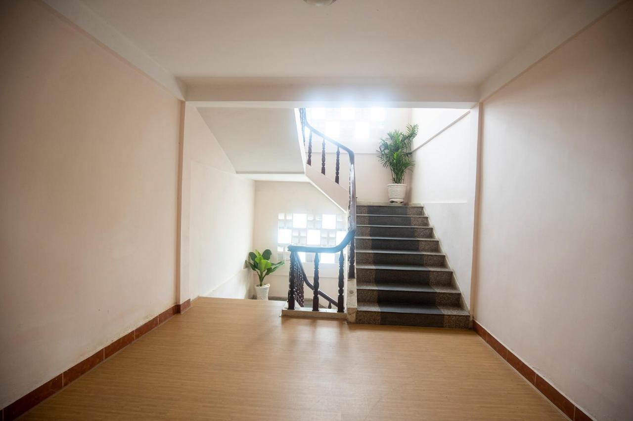 Phòng bình dân cho 3 người
