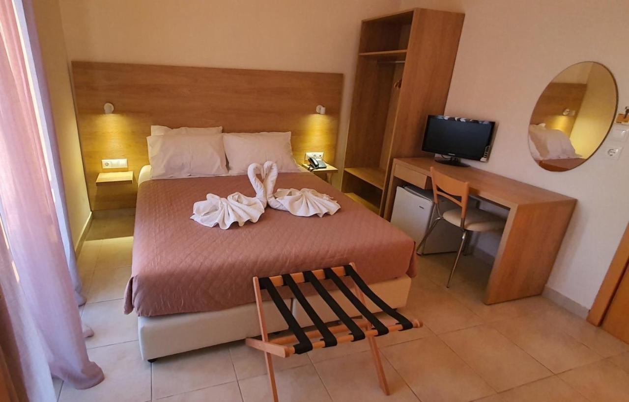 Double or Twin Room,1207403926:JPEG