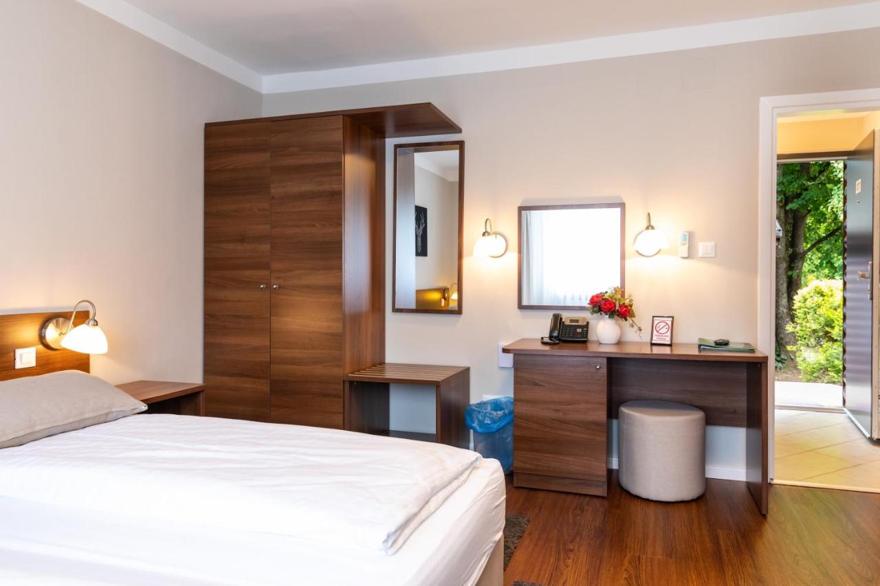 Superior Twin Room,1219557127:JPEG