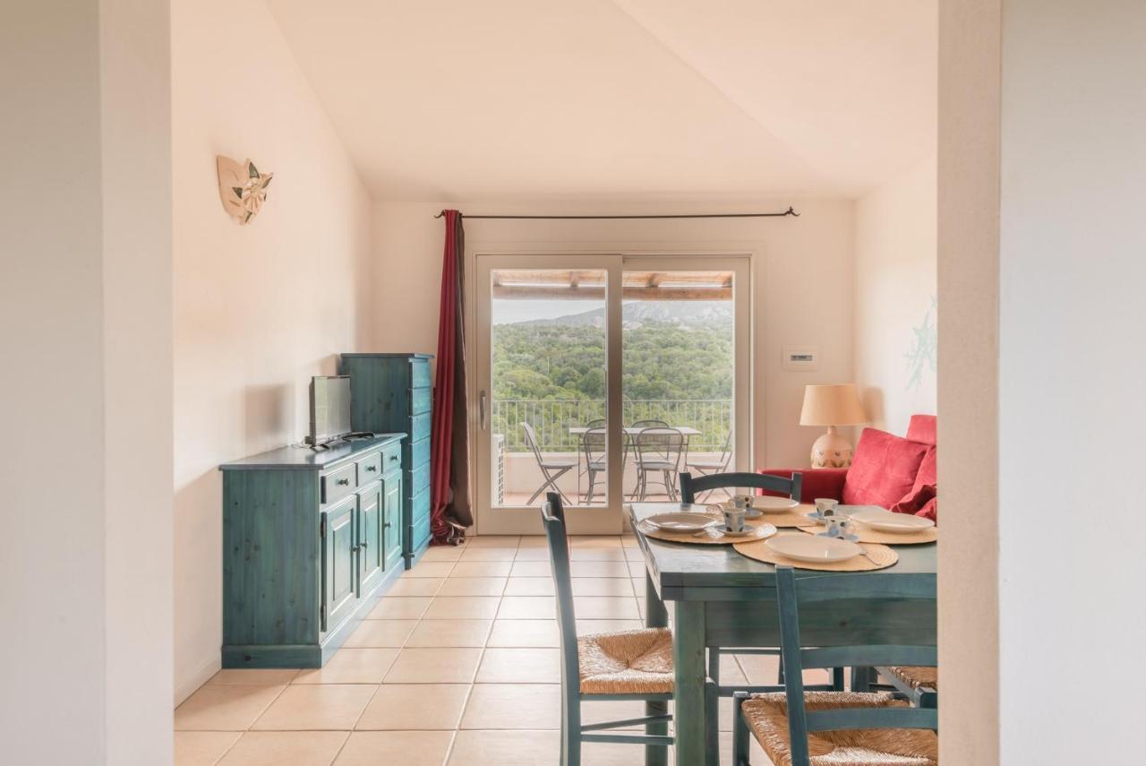 Two-Bedroom Apartment with Sea View (6 Adults)