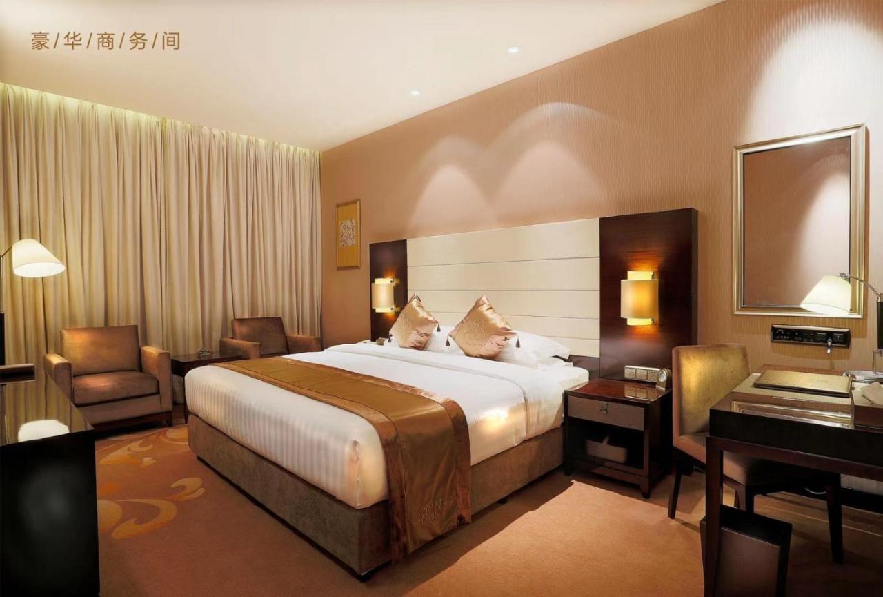Executive King Suite