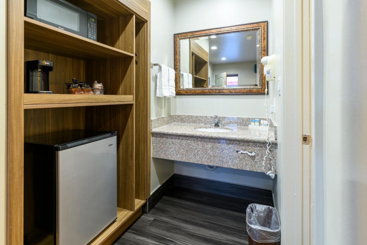 Double Room with Two Double Beds