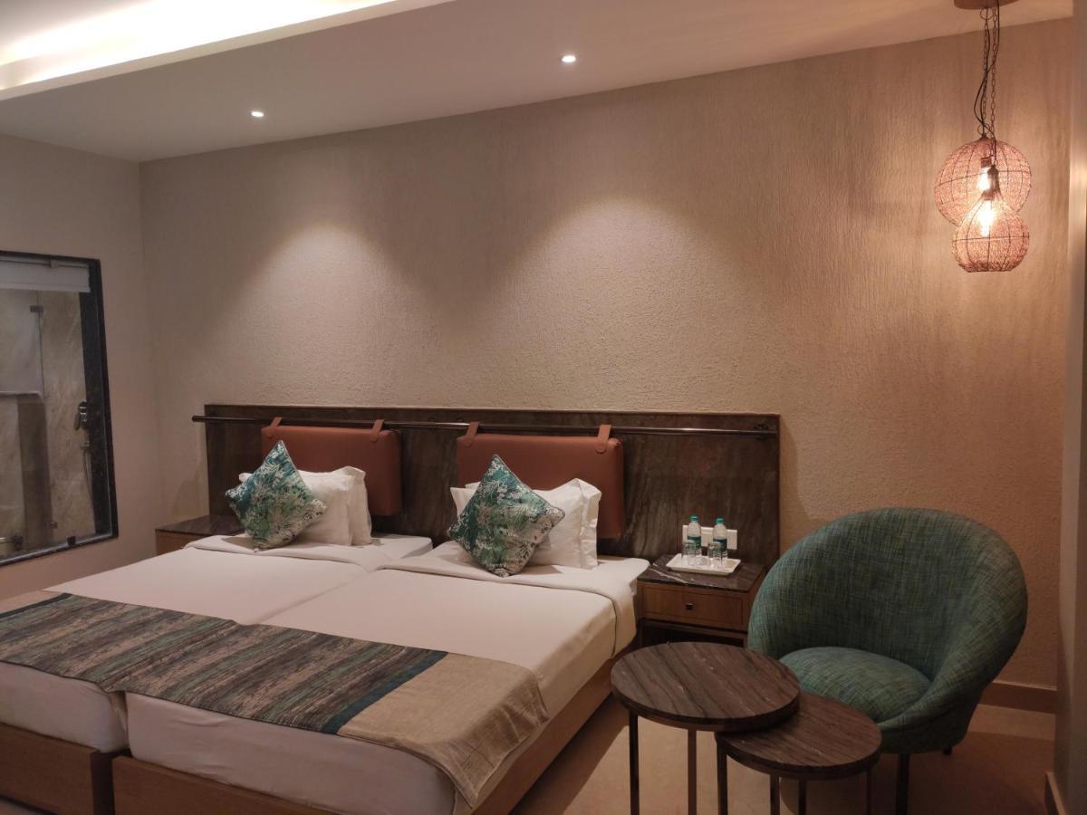 King Room With Mountain View ( Pet Friendly ) | Complimentary Aarti Ceremony and 60min Yoga session