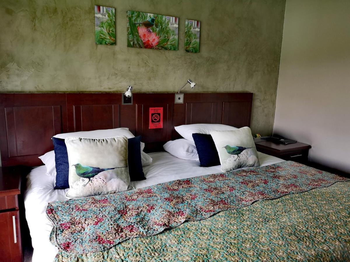 Queen Room with Balcony