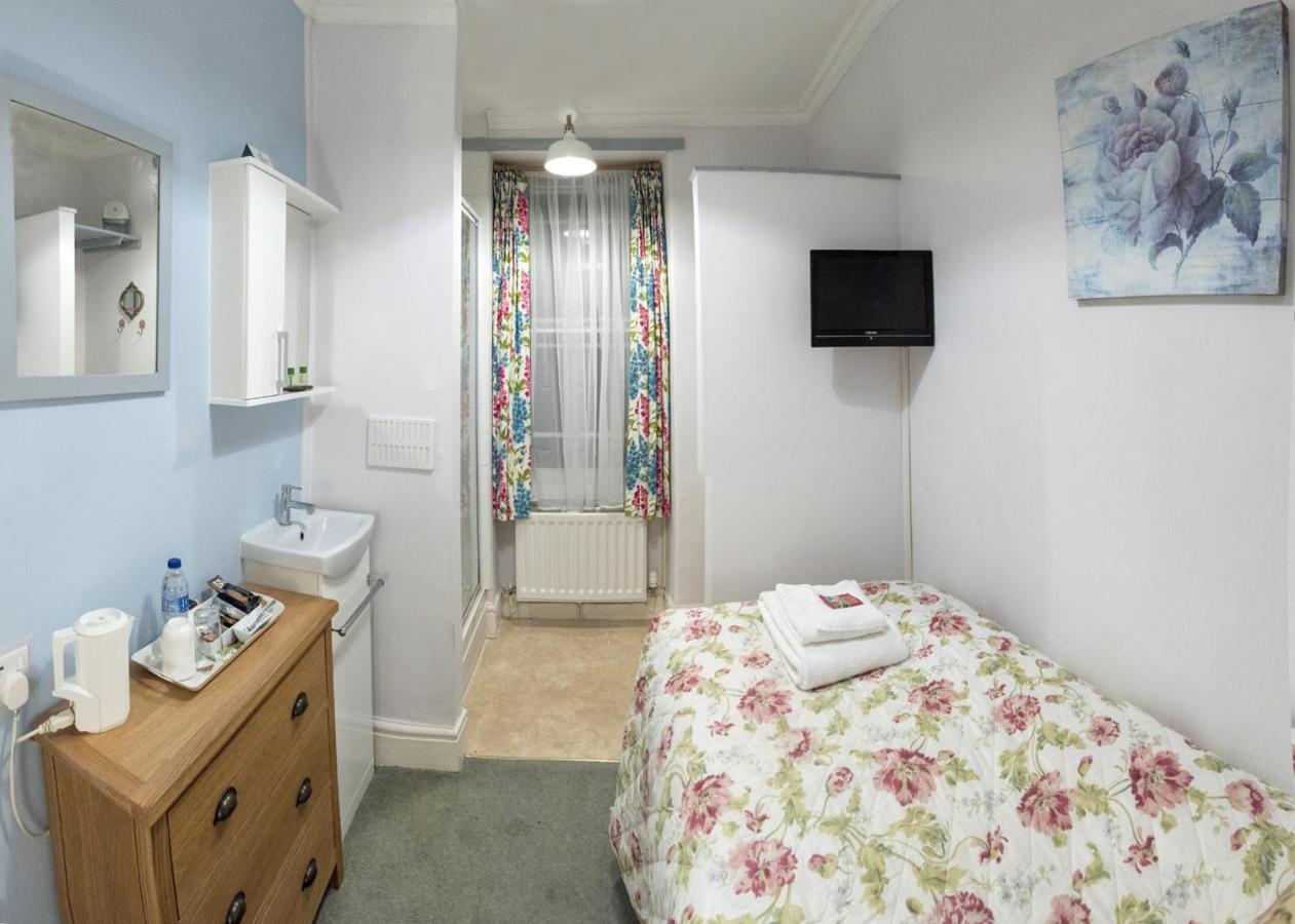 Standard Single Room with Shower