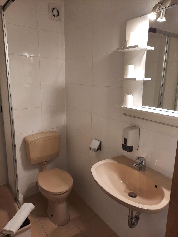 Dreibettzimmer