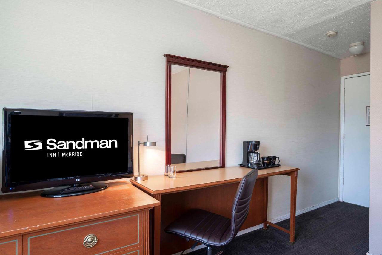 Standard Room, 1 Queen Bed
