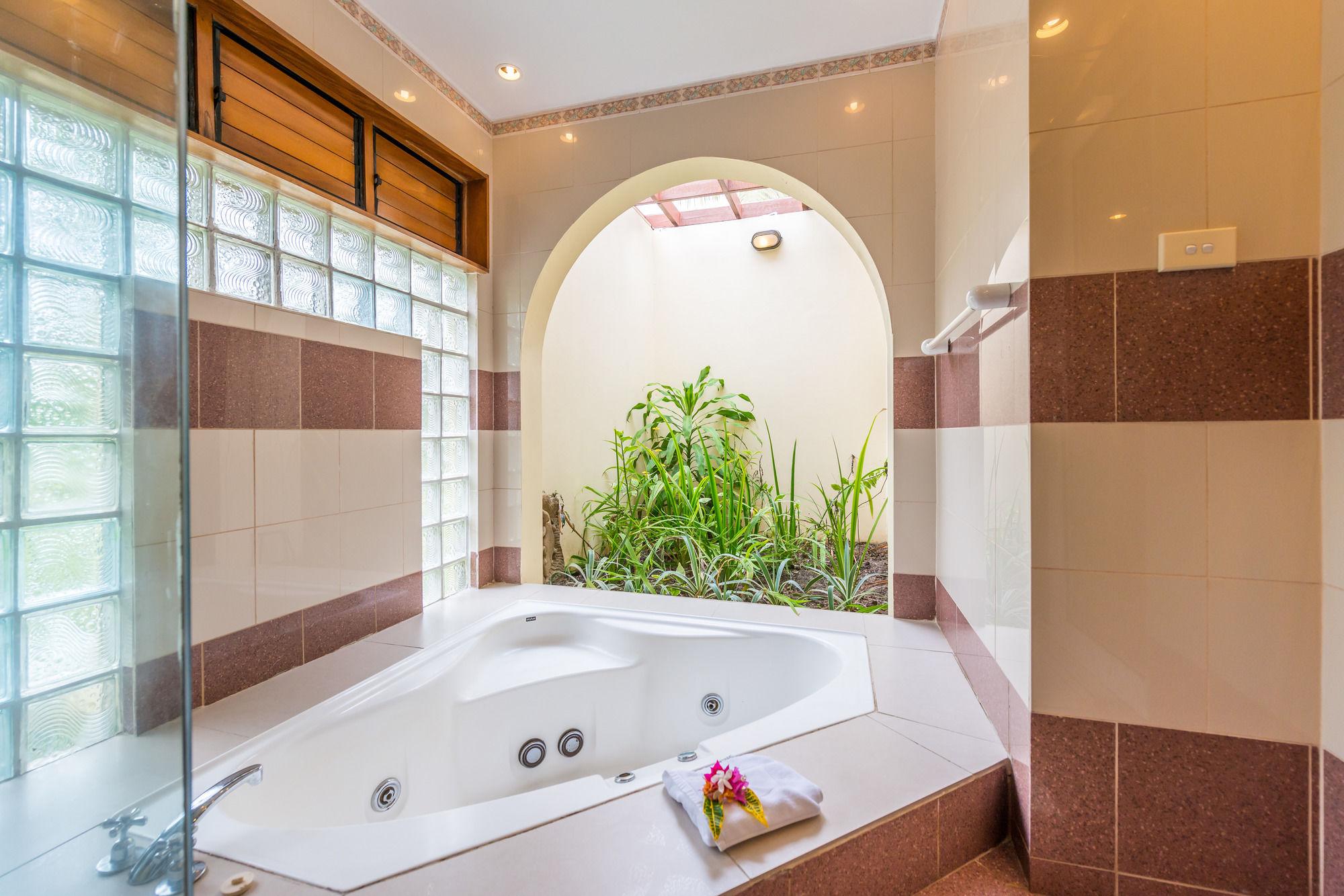 Premium Beach Bure - Adults Only