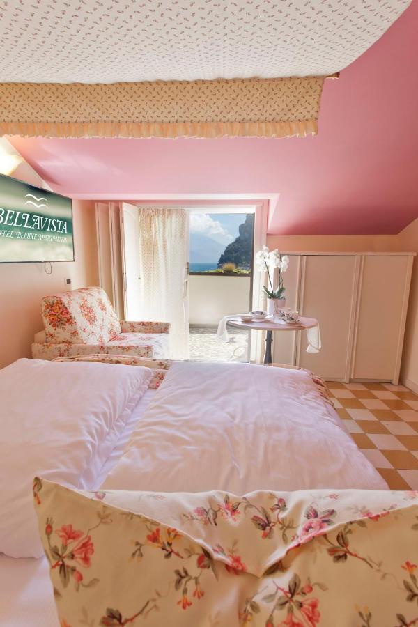 Classic Double Room with Balcony or Terrace, Lake Front