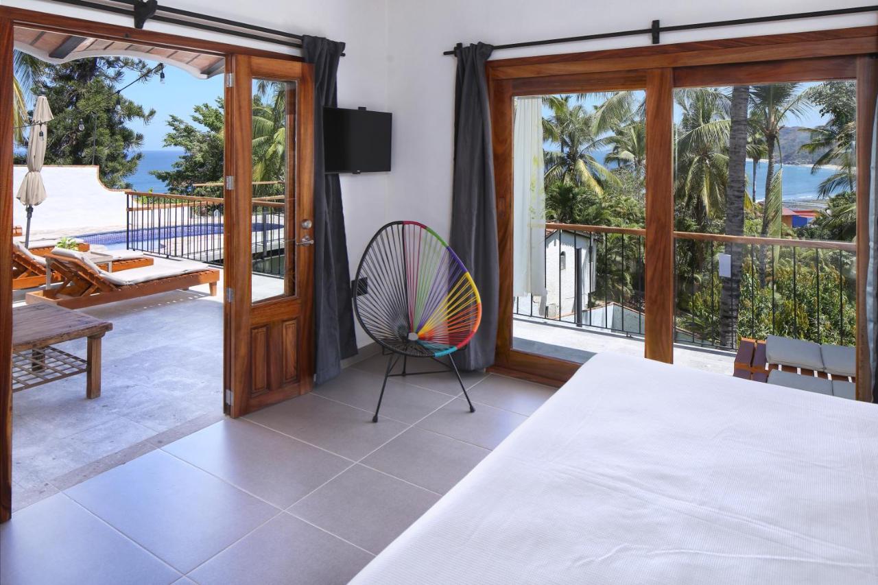 Deluxe Suite with Sea View
