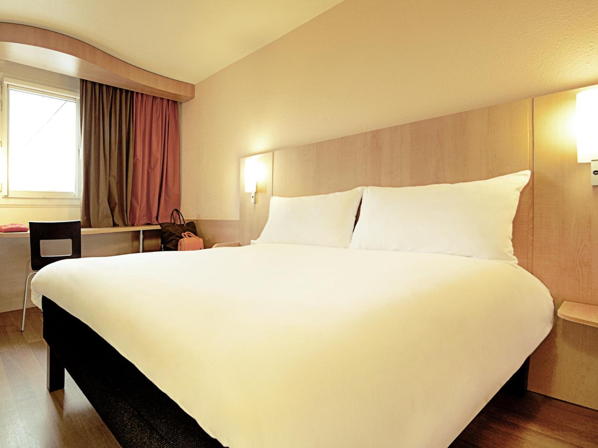 Standard Double Room,190887904:JPEG
