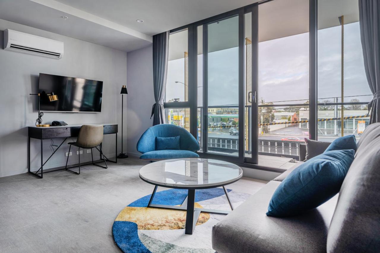 One Bedroom Apartment