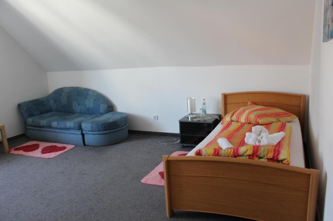 Apartment mit Dusche
