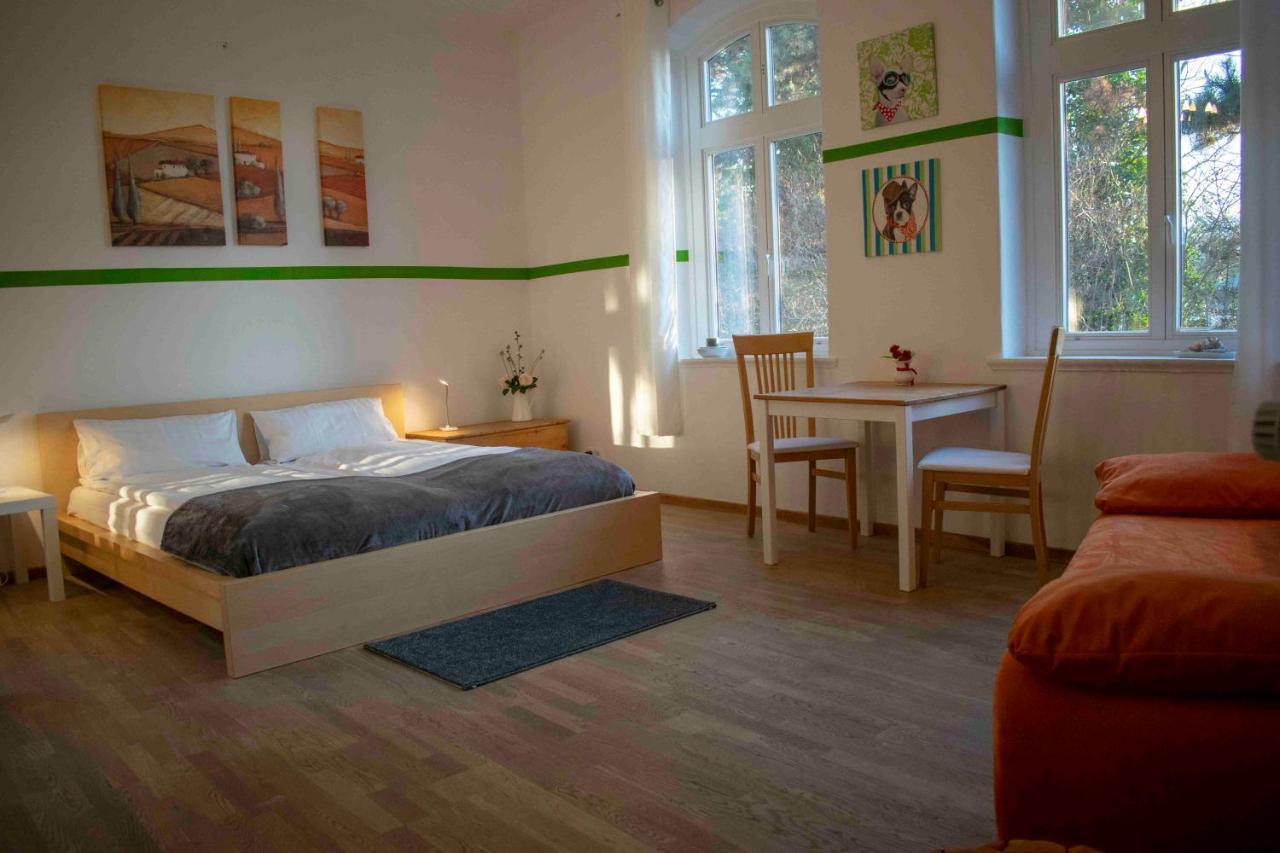 Doppelzimmer mit Gemeinschaftsbad