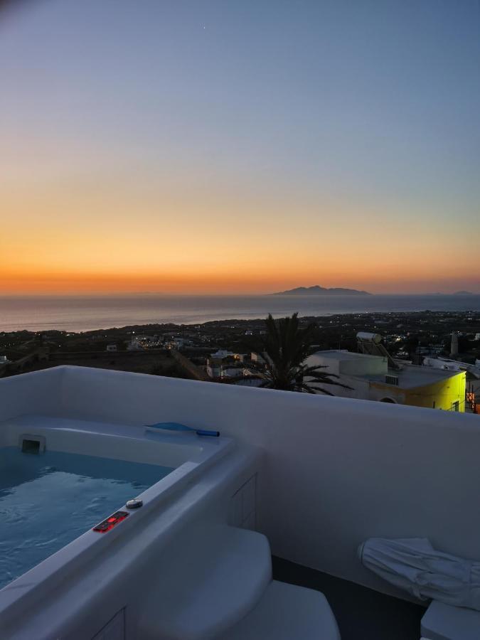 Suite Hot Tub,1032646061:JPEG