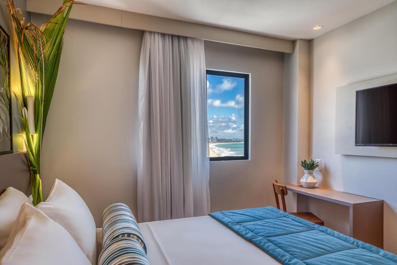 Deluxe Double Room with Side Sea View