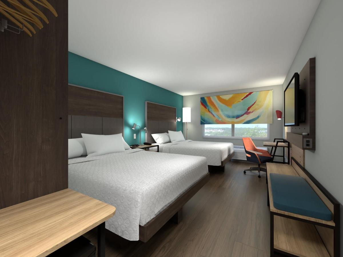 Queen Room with Two Queen Beds
