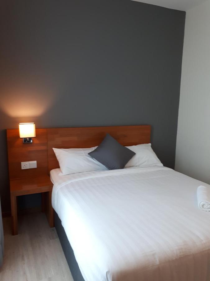 Deluxe Queen Room,1033134713:JPEG