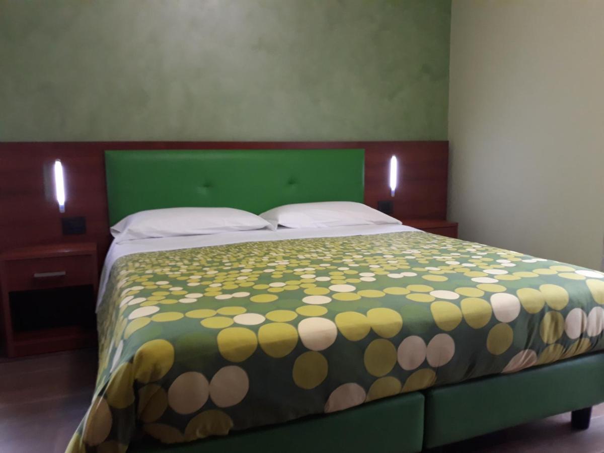 Double or Twin Room with Bathroom