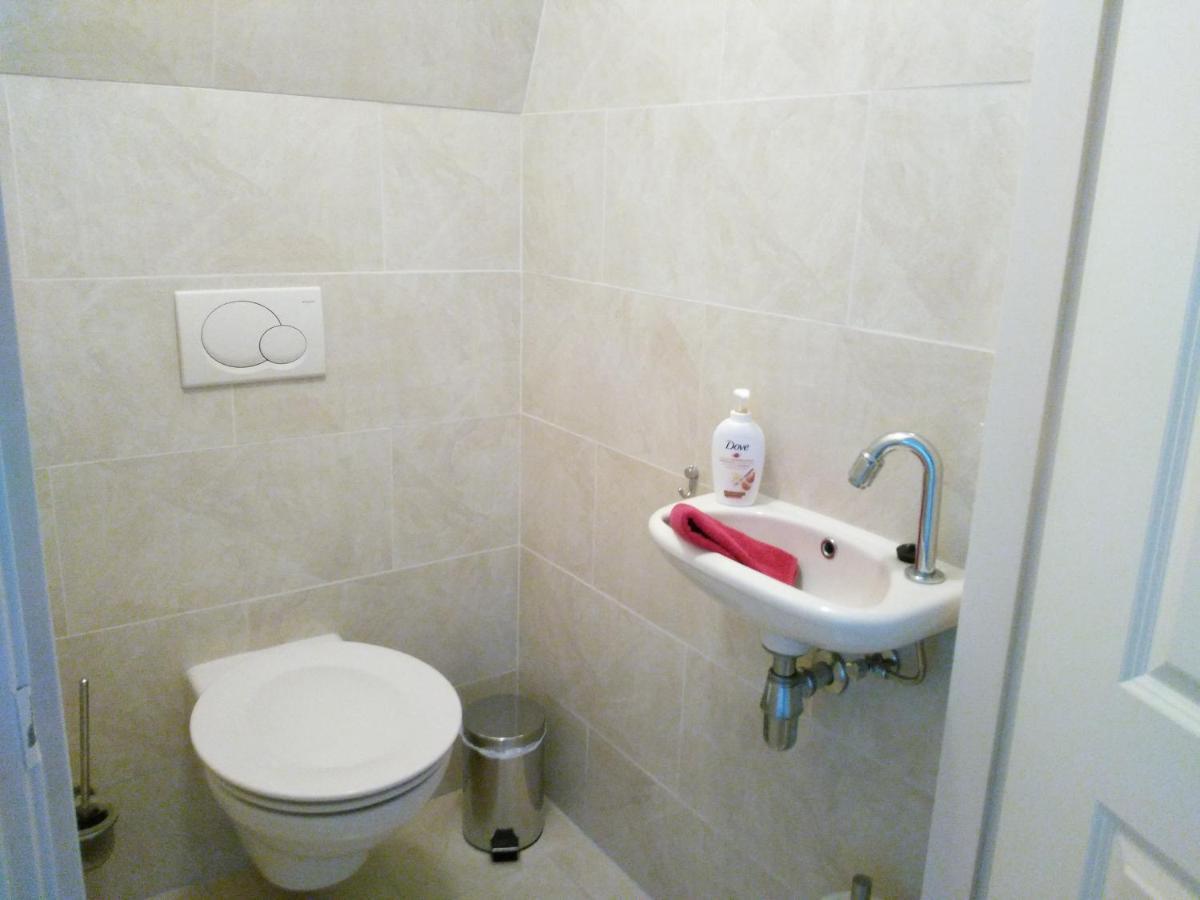 Grote Kamer met 2 Bedden